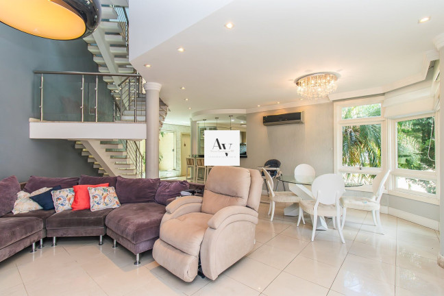 Imagem Casa com 4 Quartos à Venda, 218 m² em Ecoville - Porto Alegre Imagem Casa com 4 Quartos à Venda, 218 m² em Ecoville - Porto Alegre