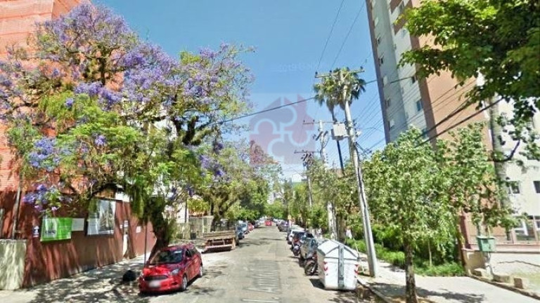 Imagem Apartamento com 2 Quartos à Venda, 61 m² em Menino Deus - Porto Alegre Imagem Apartamento com 2 Quartos à Venda, 61 m² em Menino Deus - Porto Alegre