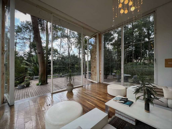 Imagem Casa com 6 Quartos à Venda,  em Vila Santo Antônio - Cotia