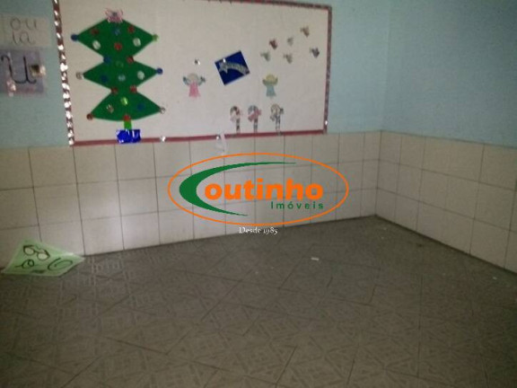 Imagem Casa com 9 Quartos à Venda, 458 m² em Andaraí - Rio De Janeiro Imagem Casa com 9 Quartos à Venda, 458 m² em Andaraí - Rio De Janeiro