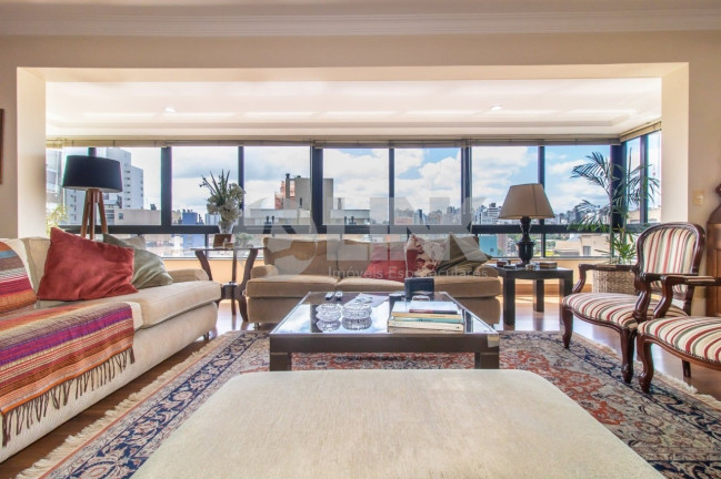 Imagem Imóvel com 4 Quartos à Venda, 311 m² em Bela Vista - Porto Alegre Imagem Imóvel com 4 Quartos à Venda, 311 m² em Bela Vista - Porto Alegre
