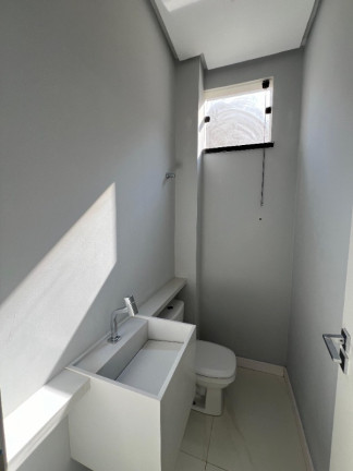 Imagem Casa com 4 Quartos à Venda, 250 m² em Ponta Negra - Manaus Imagem Casa com 4 Quartos à Venda, 250 m² em Ponta Negra - Manaus