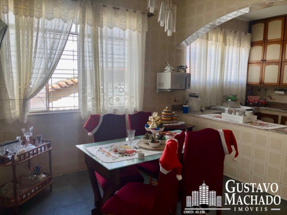 Imagem Imóvel com 4 Quartos à Venda, 320 m² em Jardim Amália - Volta Redonda