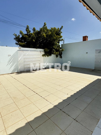 Casa com 2 Quartos à Venda, 95 m² em Padre Cicero - Petrolina