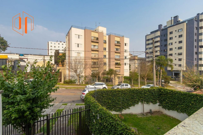 Imagem Casa com 5 Quartos à Venda, 370 m² em Ahú - Curitiba Imagem Casa com 5 Quartos à Venda, 370 m² em Ahú - Curitiba