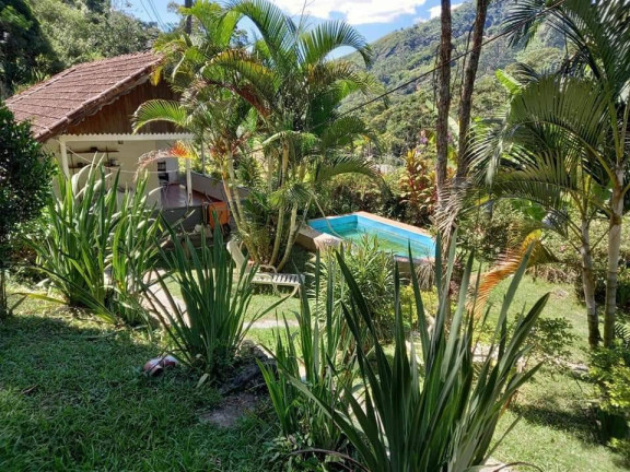 Imagem Casa com 3 Quartos à Venda, 8 m² em Amparo - Nova Friburgo Imagem Casa com 3 Quartos à Venda, 8 m² em Amparo - Nova Friburgo