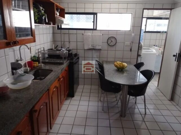 Imagem Apartamento com 4 Quartos à Venda, 154 m² Imagem Apartamento com 4 Quartos à Venda, 154 m²
