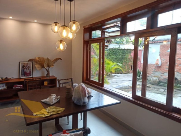Imagem Casa com 4 Quartos à Venda, 200 m² em Chácara Paraíso - Nova Friburgo Imagem Casa com 4 Quartos à Venda, 200 m² em Chácara Paraíso - Nova Friburgo