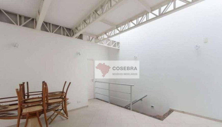 Imagem Sobrado com 4 Quartos à Venda, 258 m² em Moema - São Paulo