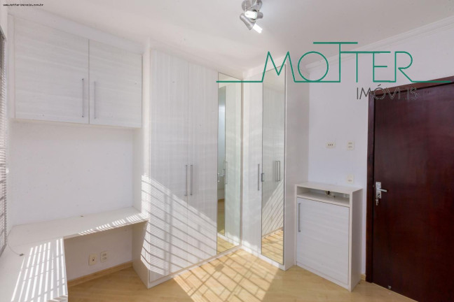 Imagem Casa com 3 Quartos à Venda, 159 m² em Novo Mundo - Curitiba