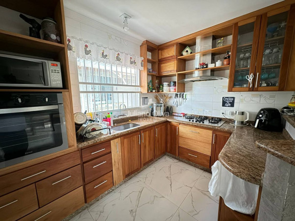 Imagem Casa com 4 Quartos à Venda, 196 m² em Barra Do Sai - Itapoá