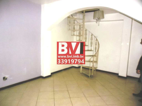 Imagem Casa com 3 Quartos à Venda, 272 m² em Irajá - Rio De Janeiro