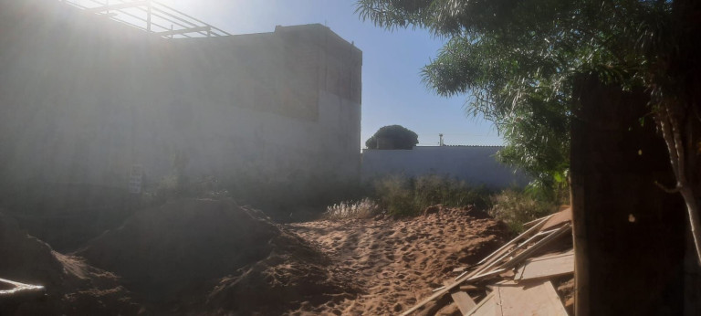 Terreno à Venda, 360 m² em Jardim Brasília - Uberlândia