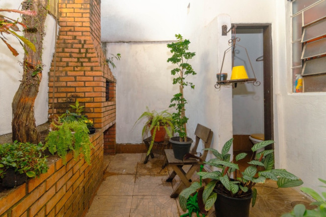 Imagem Casa com 3 Quartos à Venda, em Cidade Baixa - Porto Alegre Imagem Casa com 3 Quartos à Venda, em Cidade Baixa - Porto Alegre