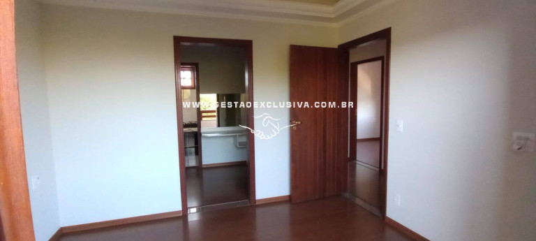 Imagem Casa com 3 Quartos à Venda, 276 m² em Jardim Salessi - Itatiba Imagem Casa com 3 Quartos à Venda, 276 m² em Jardim Salessi - Itatiba