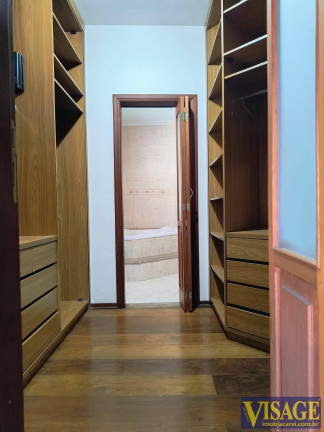 Imagem Casa de Condomínio com 4 Quartos à Venda, 500 m² em Jd. Coleginho - Jacareí