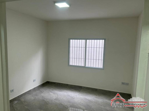 Imagem Casa com 2 Quartos à Venda, em Centro - Jacareí Imagem Casa com 2 Quartos à Venda, em Centro - Jacareí