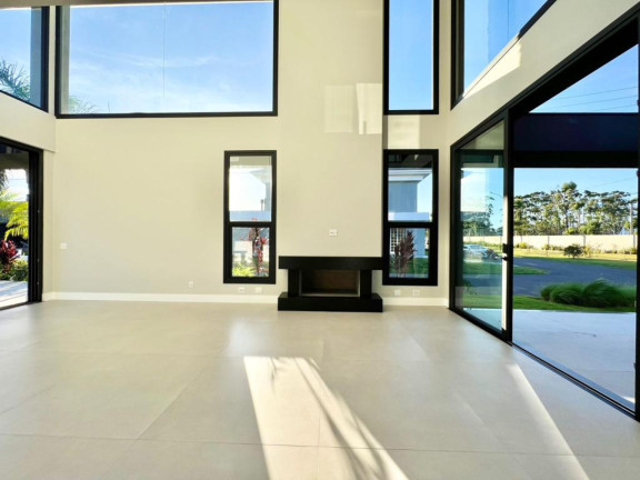 Imagem Casa com 5 Quartos à Venda, 320 m² em -- - Capao Da Canoa Imagem Casa com 5 Quartos à Venda, 320 m² em -- - Capao Da Canoa