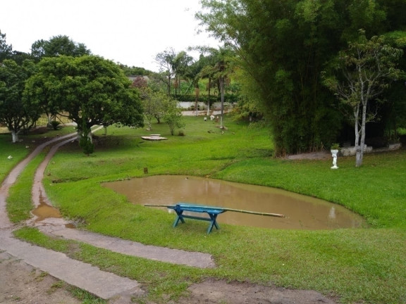 Chácara com 3 Quartos à Venda, 5 m² em Jardim Estância Brasil - Atibaia
