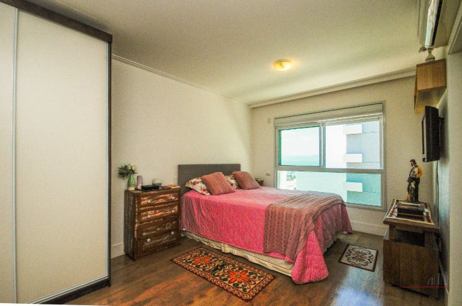 Imagem Apartamento com 3 Quartos à Venda, 280 m² em Agronômica - Florianópolis Imagem Apartamento com 3 Quartos à Venda, 280 m² em Agronômica - Florianópolis