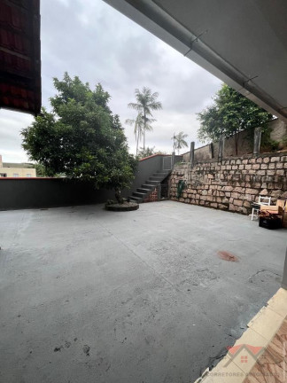 Imagem Casa com 3 Quartos à Venda, 469 m² em São Marcos - Joinville