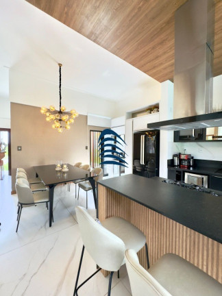 Imagem Casa com 3 Quartos à Venda, 235 m² em Alphaville Litoral Norte 1 - Camaçari Imagem Casa com 3 Quartos à Venda, 235 m² em Alphaville Litoral Norte 1 - Camaçari