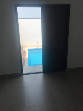 Imagem Casa com 3 Quartos à Venda, 175 m² em Nova Cerejeira - Atibaia Imagem Casa com 3 Quartos à Venda, 175 m² em Nova Cerejeira - Atibaia