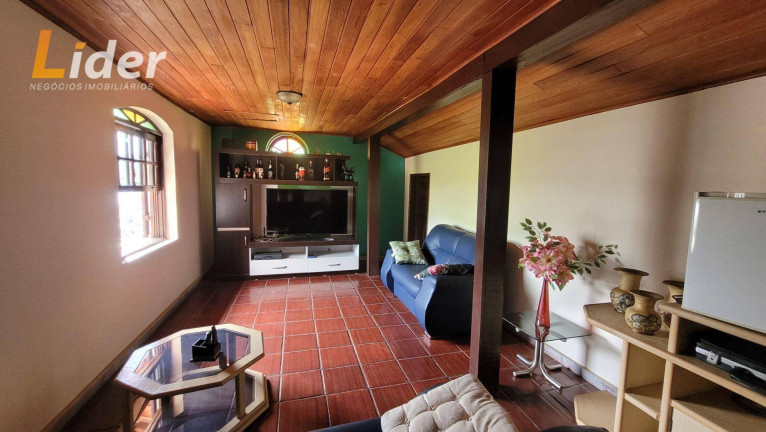 Imagem Casa com 3 Quartos à Venda, 281 m² em Bom Clima - Juiz De Fora