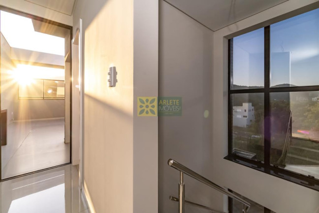 Imagem Cobertura com 3 Quartos à Venda, 151 m² em Mariscal - Bombinhas Imagem Cobertura com 3 Quartos à Venda, 151 m² em Mariscal - Bombinhas