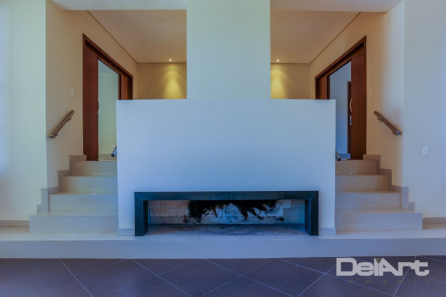 Imagem Casa com 4 Quartos à Venda, 302 m² em Santa Cândida - Curitiba Imagem Casa com 4 Quartos à Venda, 302 m² em Santa Cândida - Curitiba