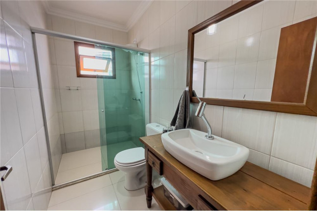 Imagem Casa com 3 Quartos à Venda,  em Ipanema - Porto Alegre