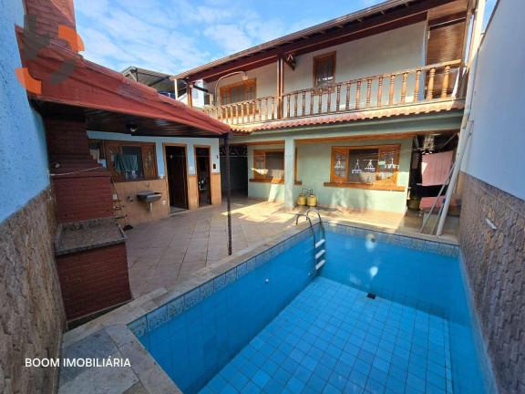 Casa com 4 Quartos à Venda, 243 m² em Caonze - Nova Iguaçu