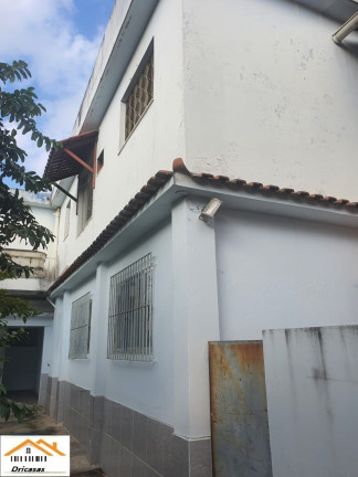 Imagem Sobrado com 6 Quartos à Venda, em Senador Camará - Rio De Janeiro Imagem Sobrado com 6 Quartos à Venda, em Senador Camará - Rio De Janeiro