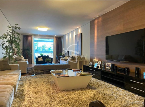 Imagem Apartamento com 4 Quartos à Venda, 240 m² em Atiradores - Joinville