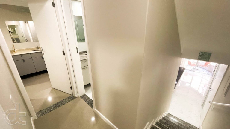 Imagem Apartamento com 2 Quartos à Venda, 92 m² em Canasvieiras - Florianópolis
