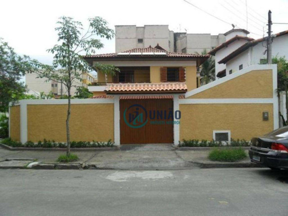 Imagem Casa com 4 Quartos à Venda, 341 m² em São Francisco - Niterói Imagem Casa com 4 Quartos à Venda, 341 m² em São Francisco - Niterói