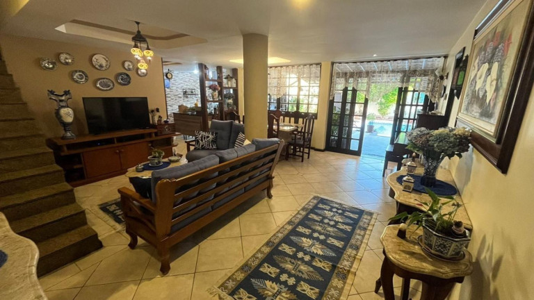Imagem Casa com 5 Quartos à Venda, 282 m² em Pechincha - Rio De Janeiro Imagem Casa com 5 Quartos à Venda, 282 m² em Pechincha - Rio De Janeiro