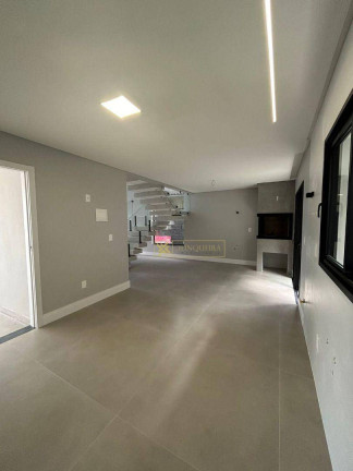 Imagem Casa com 3 Quartos à Venda, 177 m² em Estreito - Florianópolis Imagem Casa com 3 Quartos à Venda, 177 m² em Estreito - Florianópolis