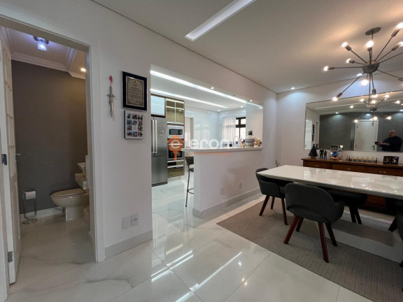 Imagem Apartamento com 3 Quartos à Venda, 130 m²