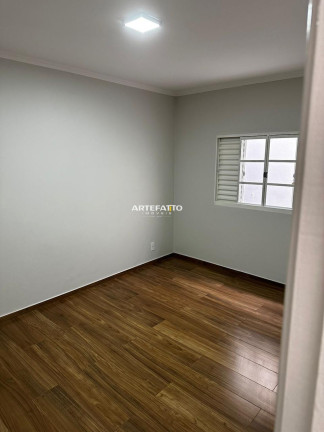 Imagem Casa com 2 Quartos à Venda, 178 m² Imagem Casa com 2 Quartos à Venda, 178 m²