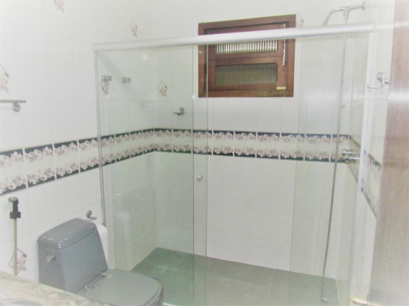 Imagem Casa com 3 Quartos à Venda, 315 m² em Jardim São Pedro - Porto Alegre Imagem Casa com 3 Quartos à Venda, 315 m² em Jardim São Pedro - Porto Alegre