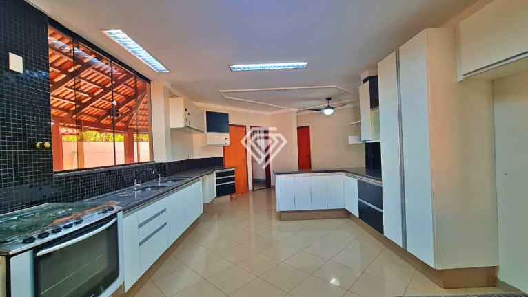 Imagem Sobrado com 4 Quartos à Venda, 492 m² em Plano Diretor Sul - Palmas Imagem Sobrado com 4 Quartos à Venda, 492 m² em Plano Diretor Sul - Palmas