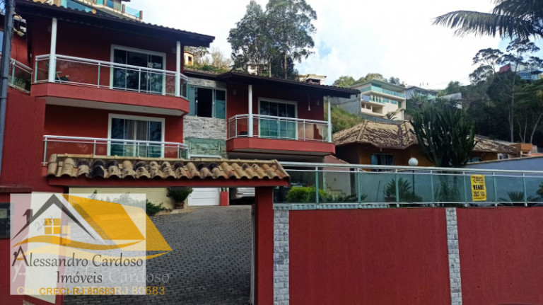 Imagem Casa com 4 Quartos à Venda, 500 m² em Parque Santa Elisa - Nova Friburgo Imagem Casa com 4 Quartos à Venda, 500 m² em Parque Santa Elisa - Nova Friburgo