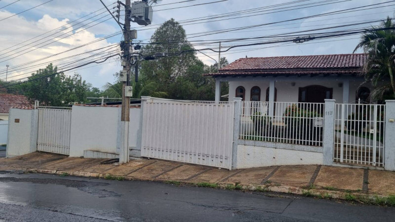 Imagem Casa com 5 Quartos à Venda, em Boa Esperança - Cuiabá Imagem Casa com 5 Quartos à Venda, em Boa Esperança - Cuiabá