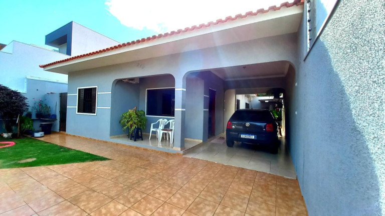 Imagem Casa com 3 Quartos à Venda, 140 m² em Vila Santo Antonio - Maringá Imagem Casa com 3 Quartos à Venda, 140 m² em Vila Santo Antonio - Maringá