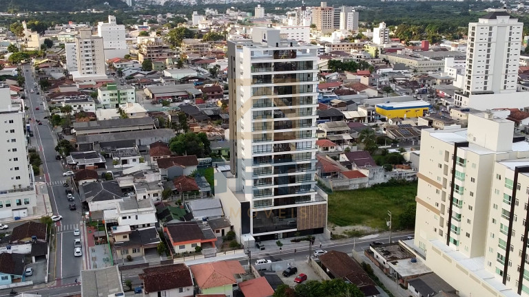 Apartamento à Venda,  em Centro - Camboriú