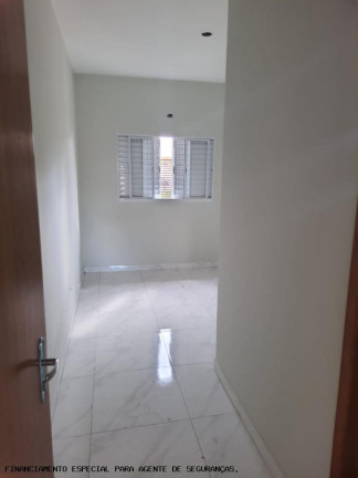 Imagem Casa com 3 Quartos à Venda, 72 m² em Jardim Carmelo - Sarandi Imagem Casa com 3 Quartos à Venda, 72 m² em Jardim Carmelo - Sarandi