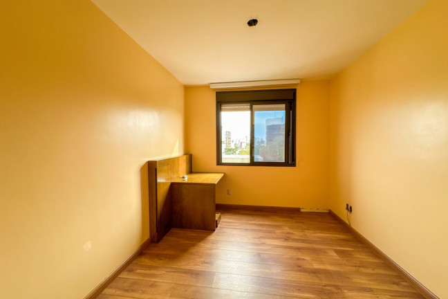 Imagem Apartamento com 3 Quartos à Venda, 94 m² em Petrópolis - Porto Alegre Imagem Apartamento com 3 Quartos à Venda, 94 m² em Petrópolis - Porto Alegre
