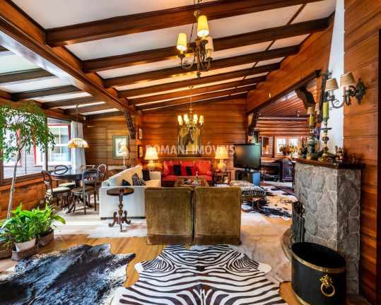 Imagem Casa com 4 Quartos à Venda, 722 m² em Região Do Jardim Do Embaixador - Campos Do Jordão Imagem Casa com 4 Quartos à Venda, 722 m² em Região Do Jardim Do Embaixador - Campos Do Jordão