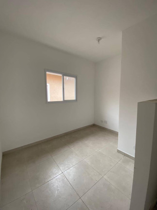 Imagem Casa com 2 Quartos à Venda, 60 m² em Nova Mirim - Praia Grande Imagem Casa com 2 Quartos à Venda, 60 m² em Nova Mirim - Praia Grande